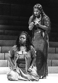 Верди &#171;Аида&#187;. Амнерис - М.Рядчикова. Бостонская лирическая опера, 1999-2000.